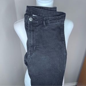 Size 29 High Waisted Black Skinny Jeans!